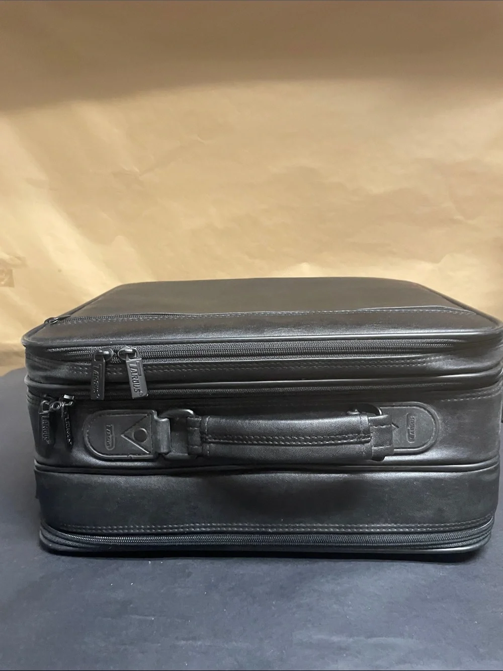 Targus Black Laptop Briefcase with Red Stitch Detailing